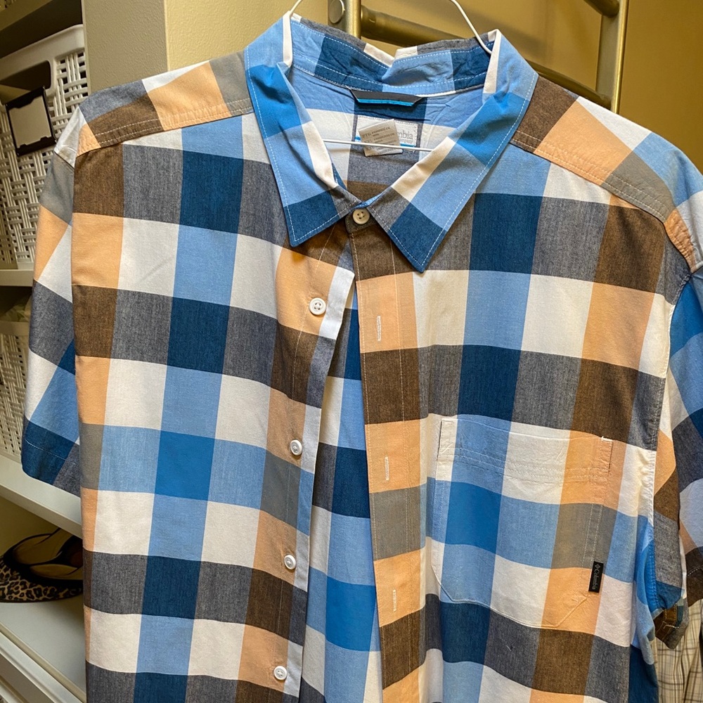 Columbia - Button Down Short Sleeve